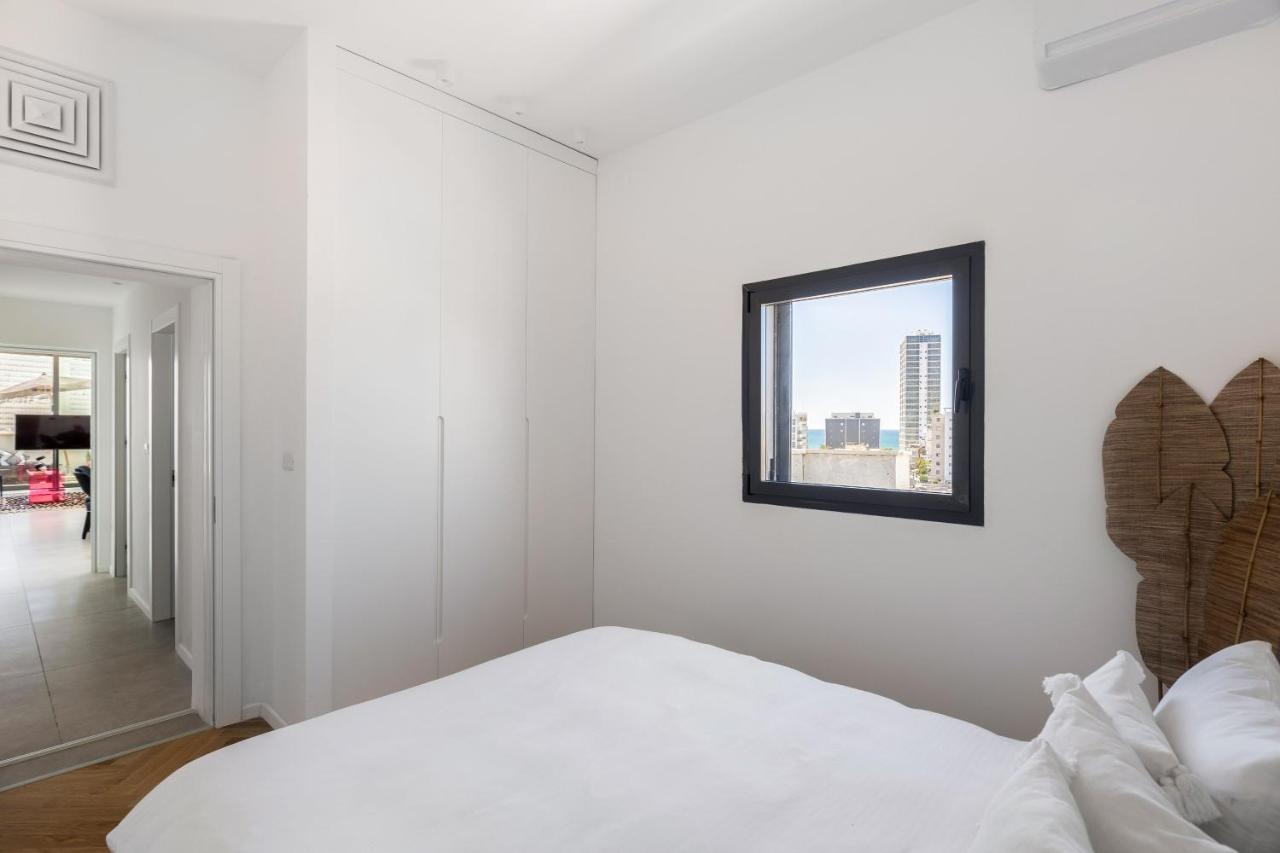 Blue Sky Penthouse By Five Stay Tel Aviv Exterior photo