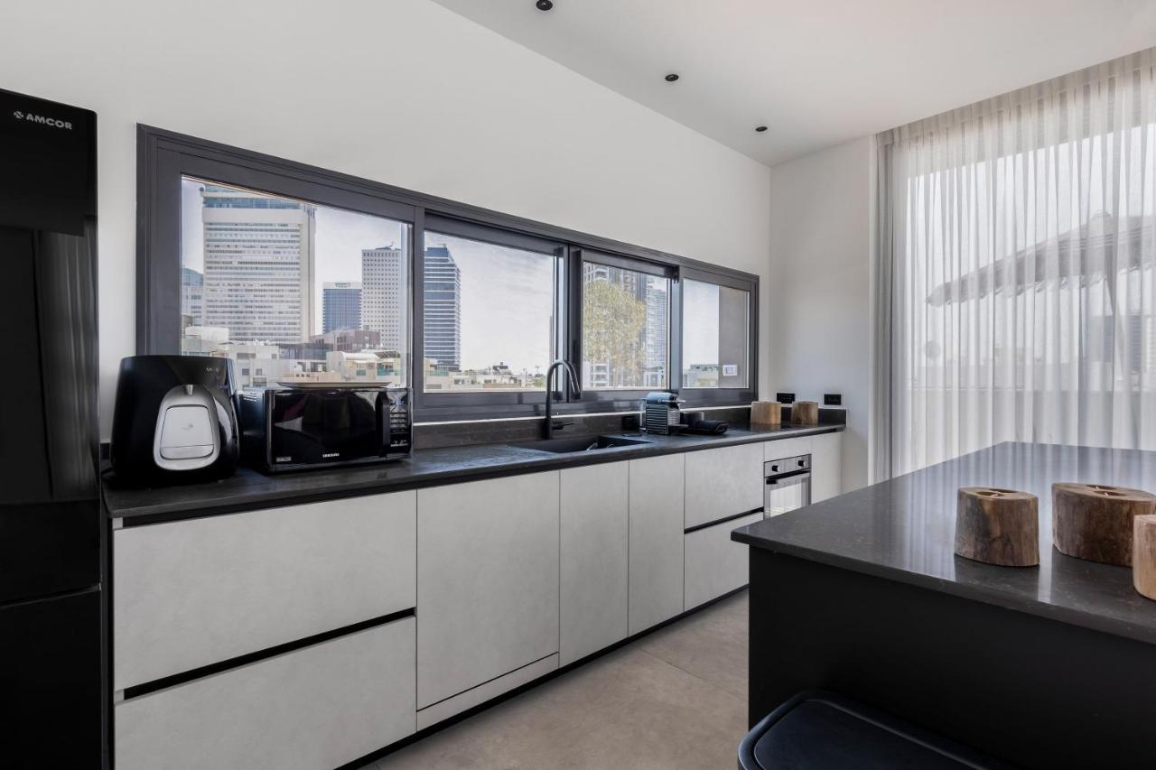 Blue Sky Penthouse By Five Stay Tel Aviv Exterior photo